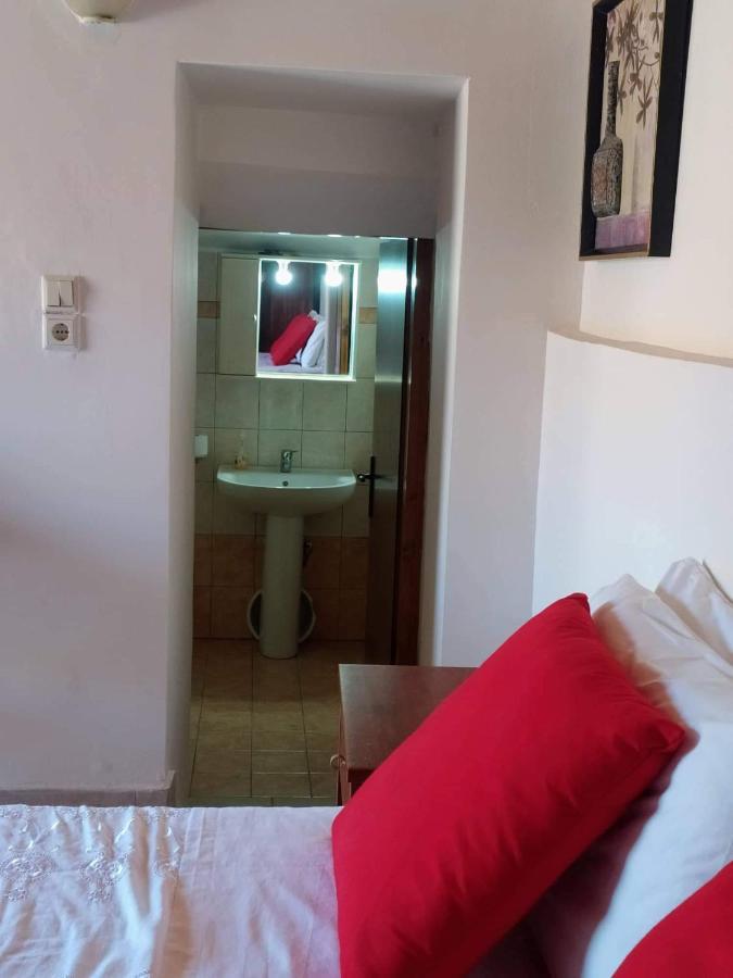 Kalypso Apartment Chalki Town Dış mekan fotoğraf